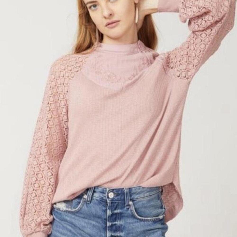 Free People pink long sleeve top with lace sleeves